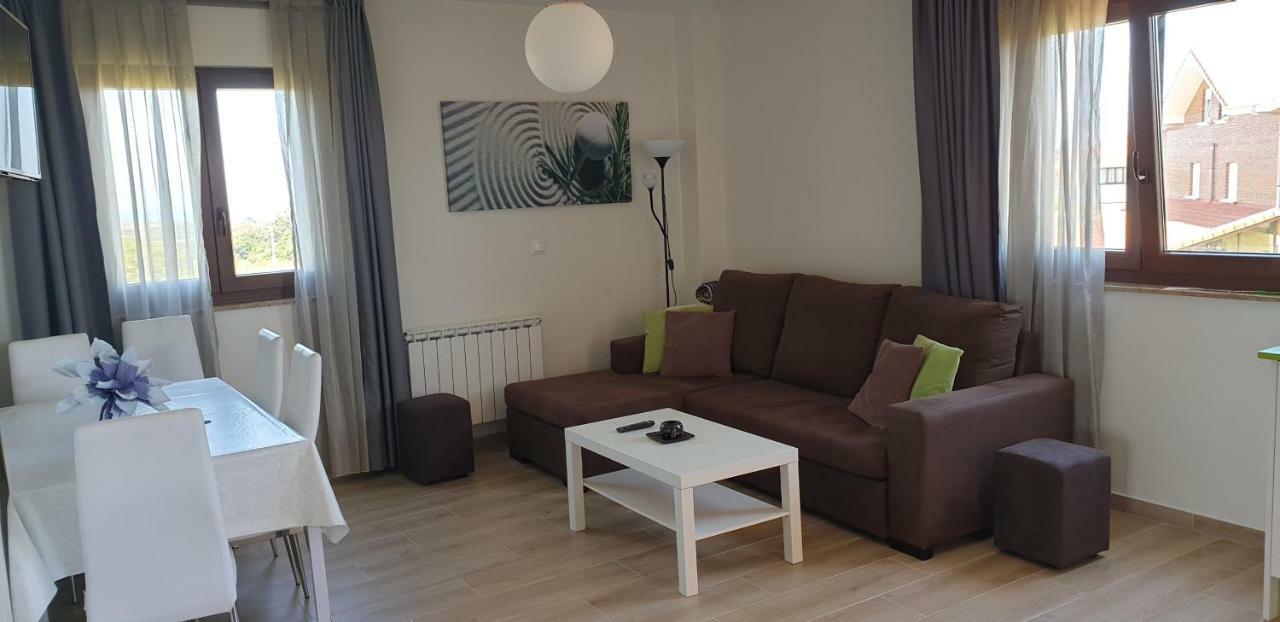 Apartamentos La Pradera De Isla Exterior foto