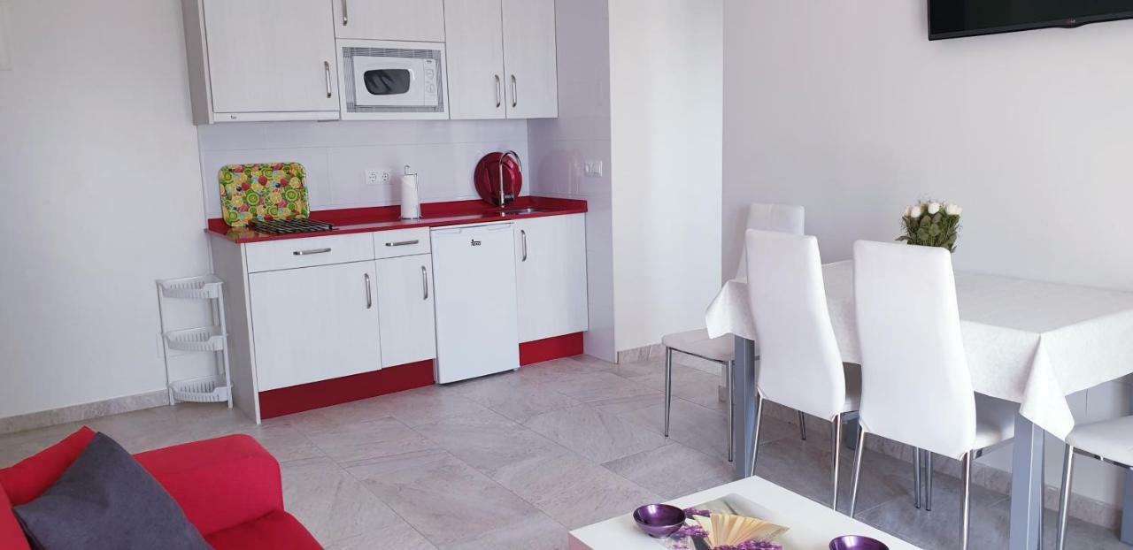 Apartamentos La Pradera De Isla Exterior foto
