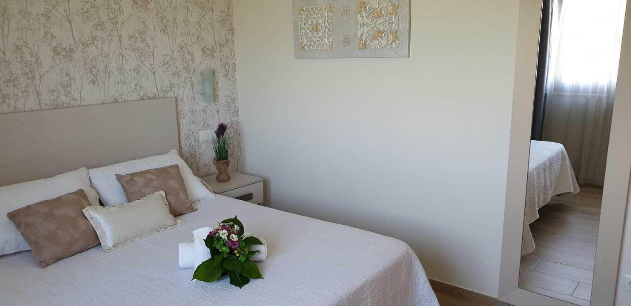 Apartamentos La Pradera De Isla Exterior foto